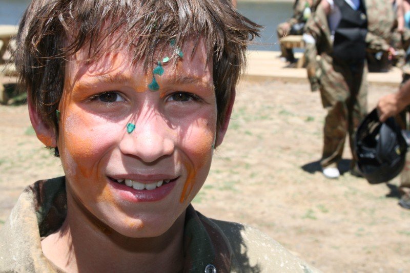 kid-with-paintball